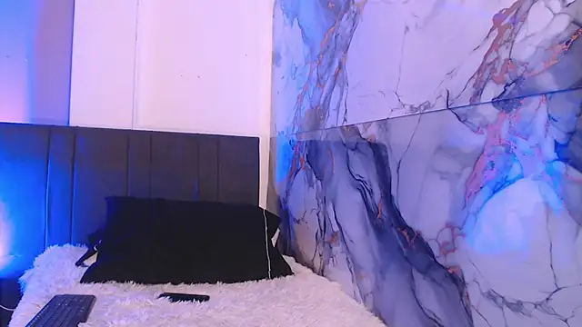 Chanel_milff_'s Live XXX Chat