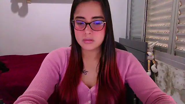 Chat +18 de maliamiller ao vivo