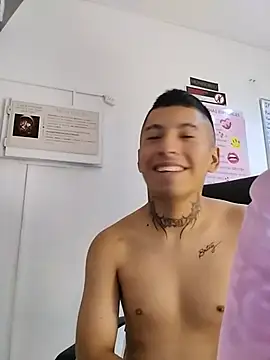 Thiago_Vega__ Chat XXX in diretta