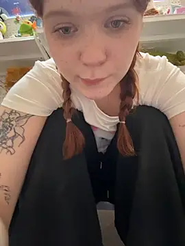 Freaky__Nikki Chat XXX in diretta