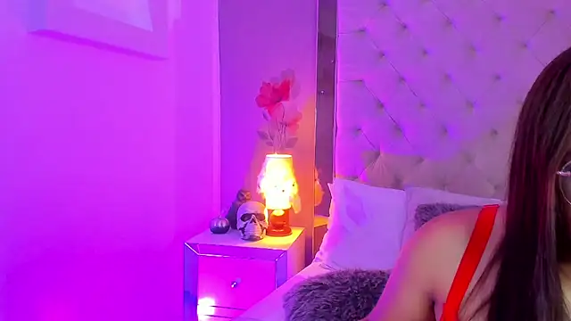 Chat +18 de ValkyriaSteel ao vivo