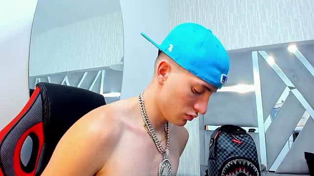 Czat XXX na żywo – hunterheat__