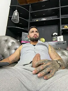 Chat +18 de matteosantos ao vivo