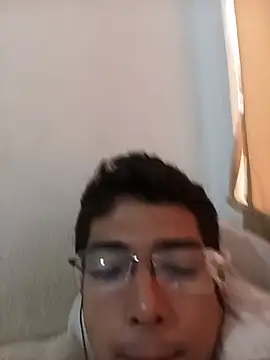 Chat XXX ao vivo de Tchutom