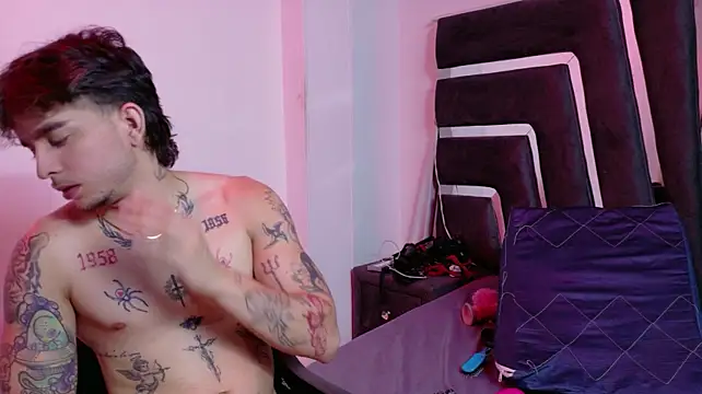 AliceandMax Chat XXX live