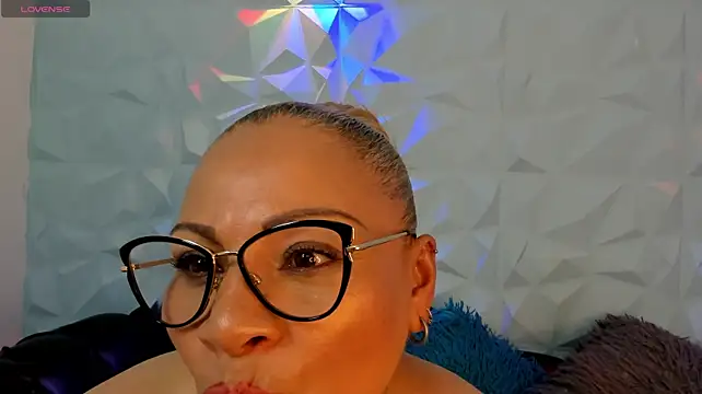 Sol_Rodriguez1's Live XXX Chat