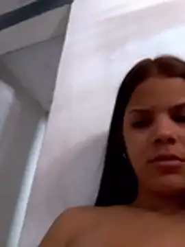 Chat +18 de Nefertitisexi ao vivo