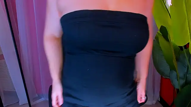 AnaMills Chat XXX live