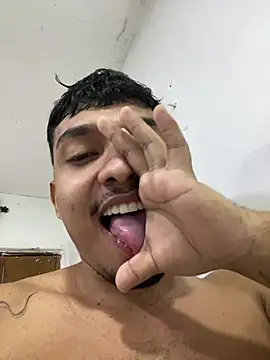 tonificado17's Live XXX Chat