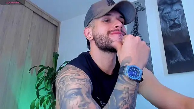 צ'אט XXX בשידור חי של Santos_ramirez1