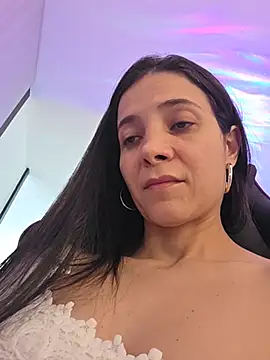 Chat XXX en directo de miaeyex