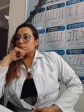Chat +18 de Dr-Kathy_23 ao vivo