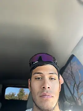 צ'אט XXX בשידור חי של StrokingDaddy4