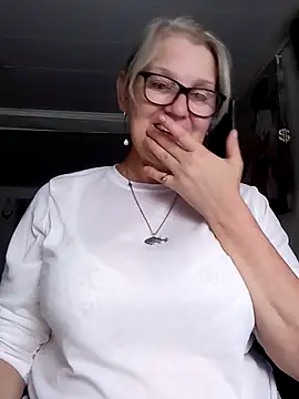 irinamaux's Live XXX Chat