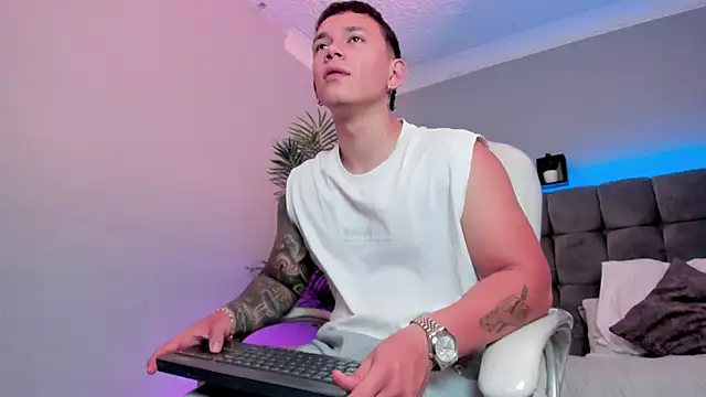 Živý XXX chat Thomas_moon