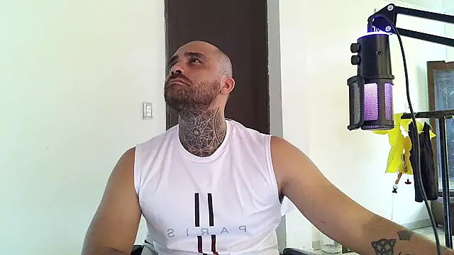 aronmiller404 Webcam-Show