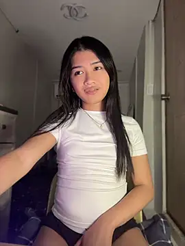 hugecock_molly Chat XXX in diretta