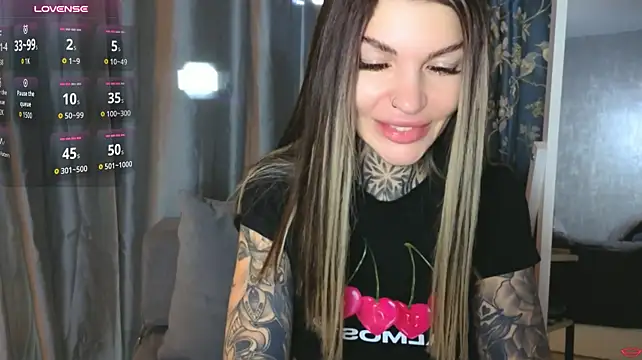 tattooedBabyy 现场XXX聊天