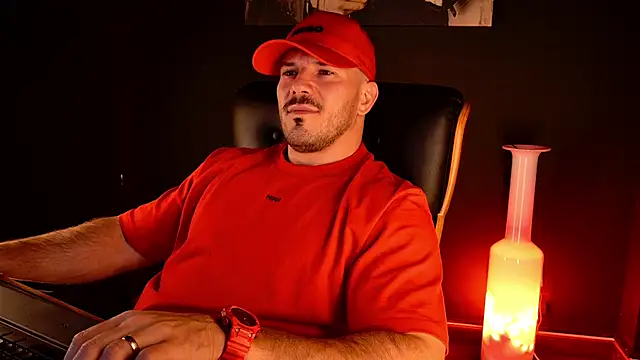 AngeloEric XXX чат на живо