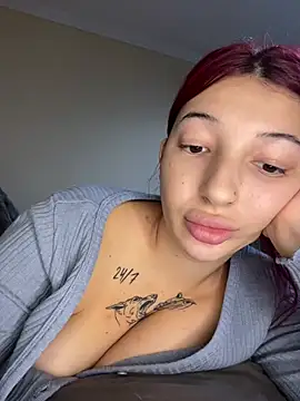 Nyvera Live XXX-chat