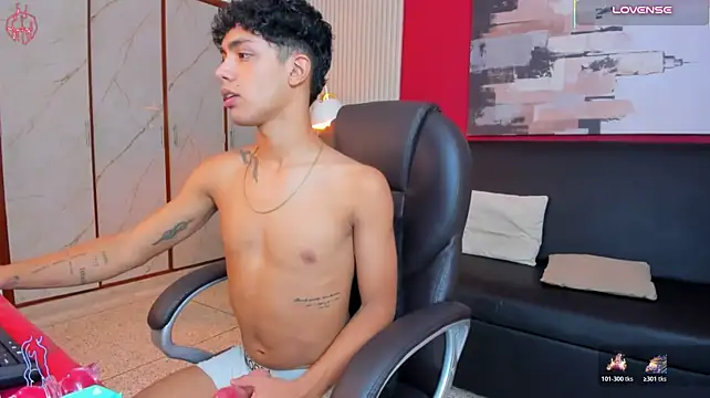 Naughty_BoyW XXX чат на живо
