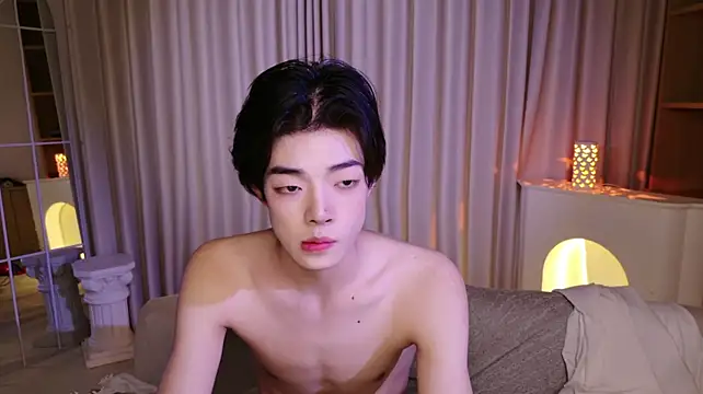 Chat XXX en directo de XiaoZeouba