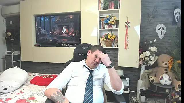 SpartacusDaddy48 Chat XXX in diretta