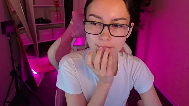 XXX chat uživo modela luna_m00n
