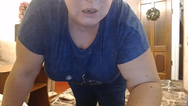 Chat +18 de Amy_August ao vivo