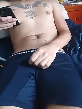 M3ThCl0uds' Live XXX Chat