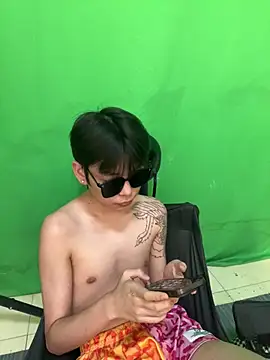 DDD_17 live XXX chat