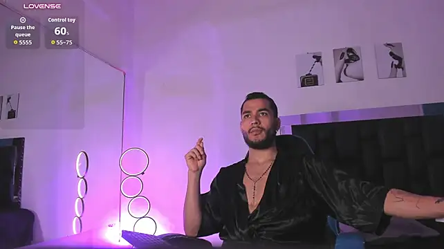 maxpower830 Live XXX Chat