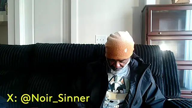 הופעת וובקאם של sinnernoir