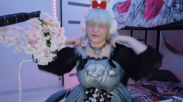 InaRiordan 现场XXX聊天