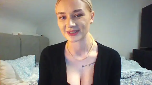 RoseSexyBlonde 现场XXX聊天
