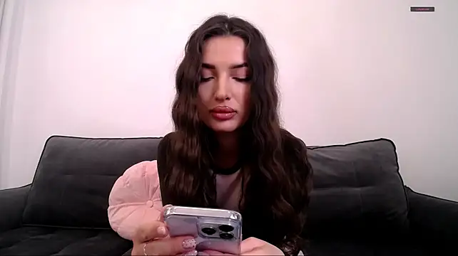 Laura_Bess Chat XXX in diretta