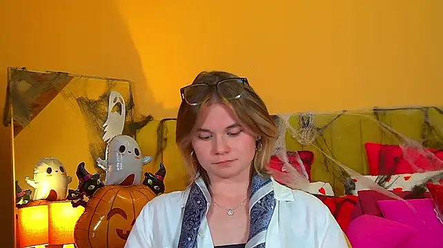 AliceAllard – Naživo XXX chat