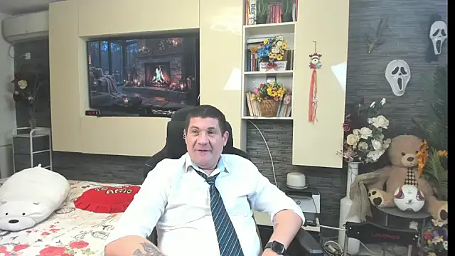 SpartacusDaddy48 – Naživo XXX chat