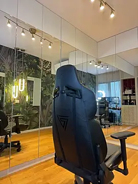 دردشة MileySin1111 الجنسية المباشرة