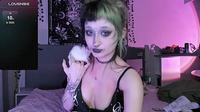 Trish-Crystal's Live XXX Chat