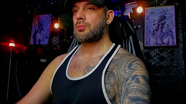 Онлайн чат XXX LexHardy