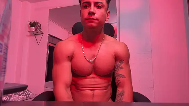 MR_MUSCLE's Live XXX Chat