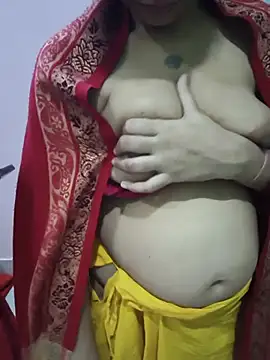 hottysimi 现场XXX聊天