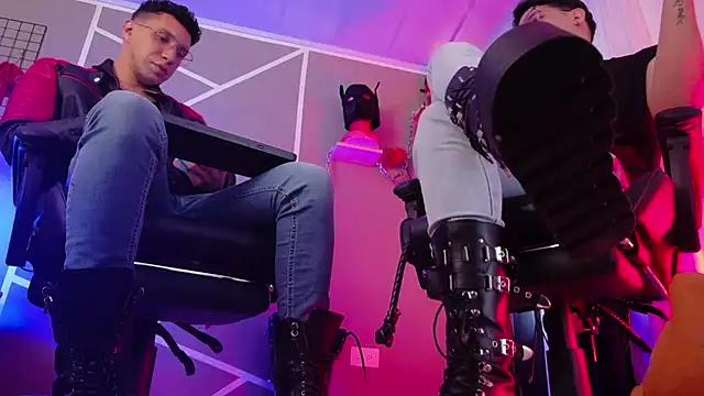AngeloandEdward élő XXX-chatje