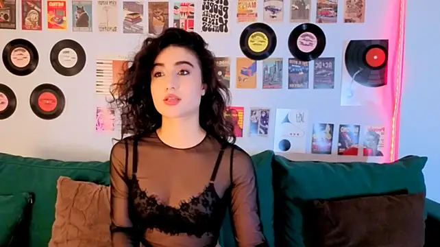 Maya_RogerssのライブXXXチャット