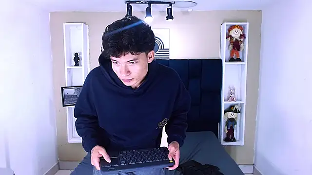 Živý XXX chat GoldenBoy_23