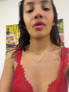 Chat XXX ao vivo de Kinky-Spa
