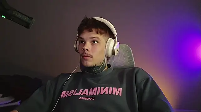 Онлайн чат XXX DENIS_HERE