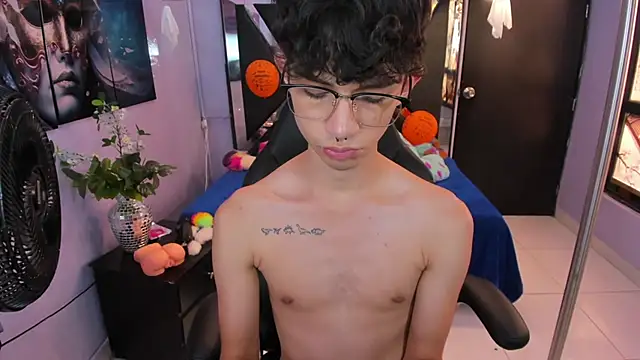 Chat +18 de LiamHeatx ao vivo