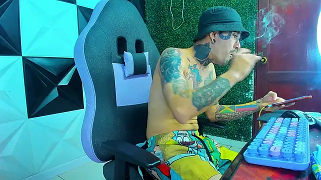 แชท XXX สดของ Boy_tatto77